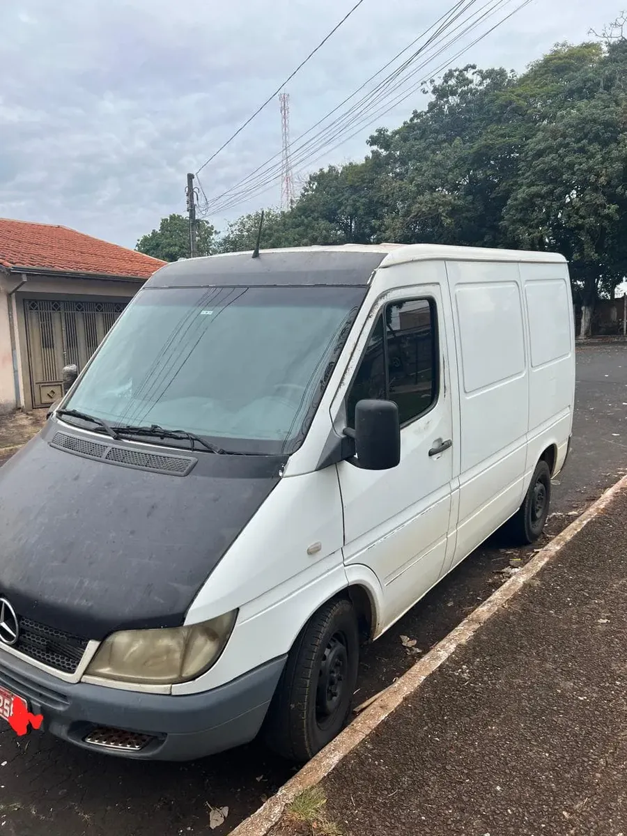 Mercedes-Benz Sprinter Furgão 2006 2.2 Cdi 313 Street Curto 7,5m3 5p Mercedes-Benz Sprinter Furgão 2006 2.2 Cdi 313 Street Curto 7,5m3 5p
