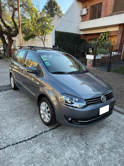 Volkswagen Suran 1.6 Imotion Highline 11c
