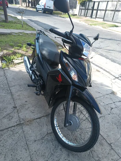 Honda Wave 110 Año 2024 Con Muy Poco Uso Único Dueño