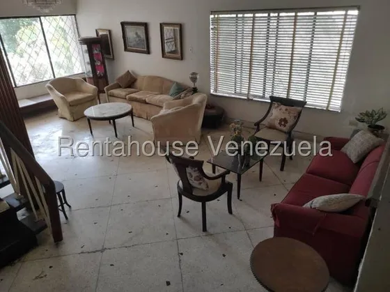 Casa Para Remodelar En Venta De 400mts² En Prados Del Este 