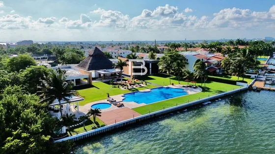 Isla Dorada Penthouse En Renta Sin Muebles Con Muelle