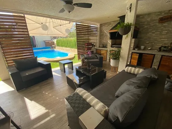 Casa En Venta Jardín Del Este 5 Dorm. En Chillán