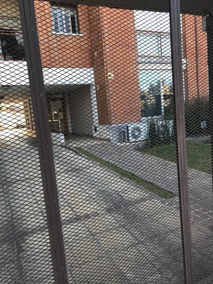 Depto 2 Amb En Castelar Con 2 Baños, Balcón Y Cochera 