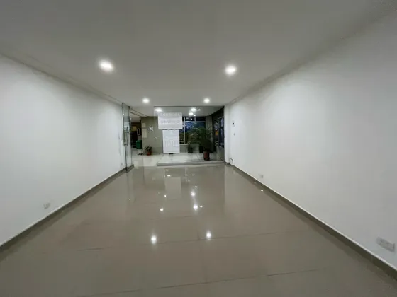 Arriendo Local En Centro Med