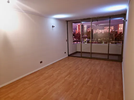Excelente Departamento Avda. Suecia 3 Dormitorios 2 Baños