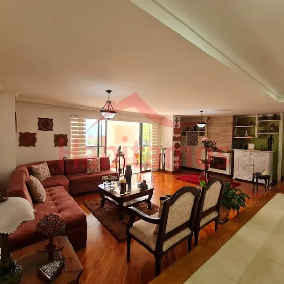 Apartamento En Venta En Medellín - El Poblado Cod 68608