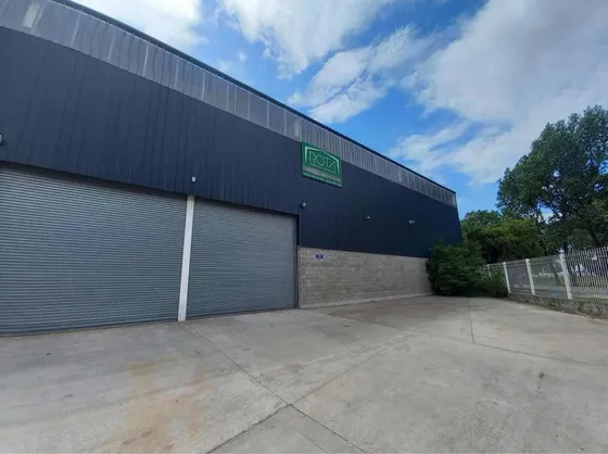 Depósito En Venta - 2 Baños - Vestuario - Garita Seguridad - Anexos - 2.953,42mts2 - La Reja, Moreno