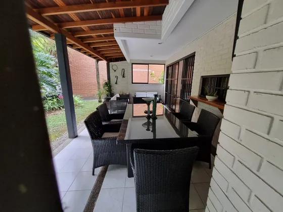 Casa En Venta En El Poblado Sector Los Gonzalez