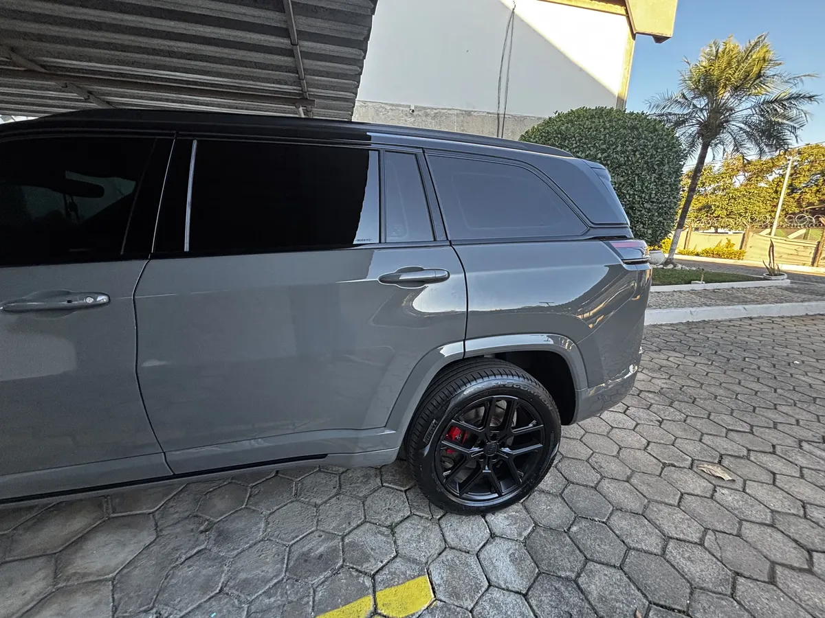 Jeep Commander 2025 2.0 Blackhawk Hurricane 4x4 Aut. 5p — foto 9