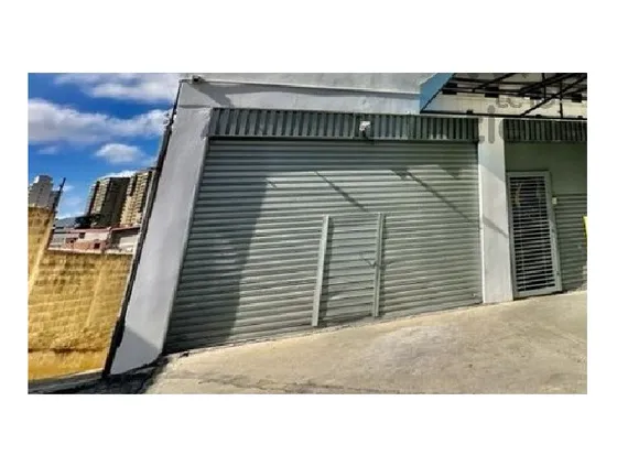 Alquila  Este Amplio Local Comercial De 150 Metros En Boleita Sur