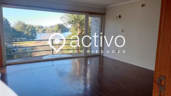 Linda Casa En Venta Con Vista Río Estancilla