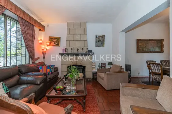 Amplia Casa 6d En Sector J.m. Infante