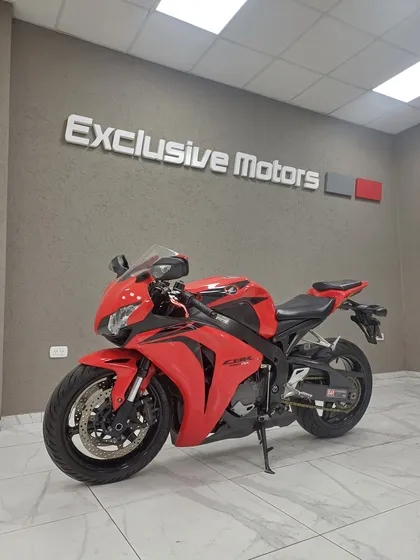 Honda Cbr 1000 Rr { Excelente Estado }