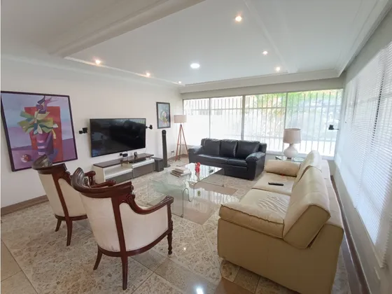 Apartamento En Venta En Medellin - Laureles