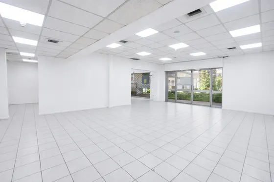 Local Comercial Av. Pedro De Valdivia Esq Irarrázaval
