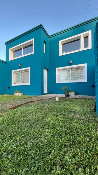 Bajo Precio!!!!!  Hermosa Casa En Cañuelas . Casa En Venta Dueño Directo , Apta A Crédito . A 1 Cuadra De La Ruta 205