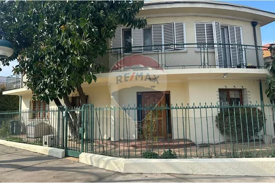 Casa Esquina De 430 M² En Ñuñoa