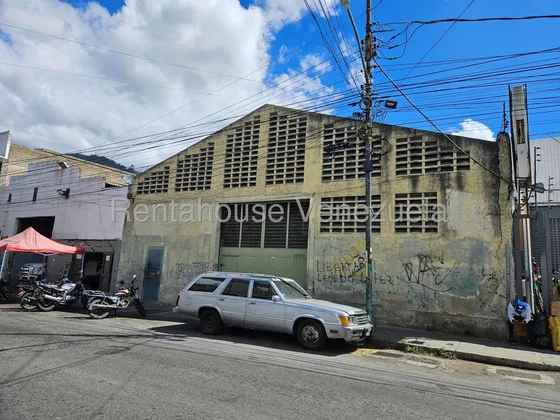 En Venta Galpón Industrial Alta Vista #25-24693 Jawh