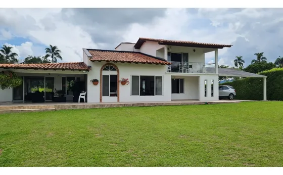 Sensacional Finca En Venta Malabar