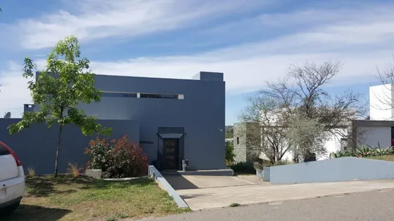 Se Vende Casa En Estancia Q2, Mendiolaza!!