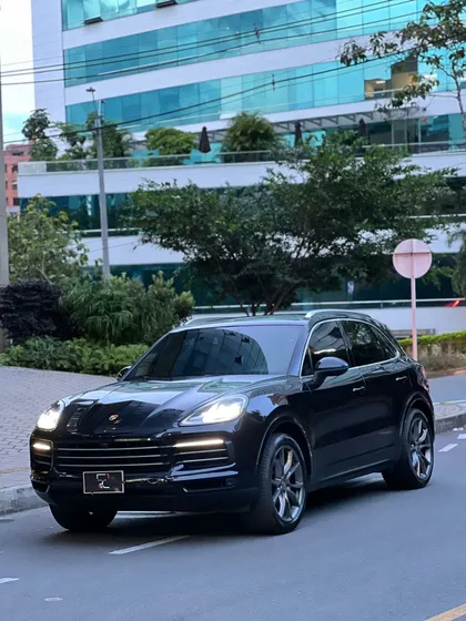 Porsche Cayenne 3.0
