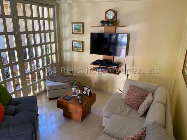 Apartamento Duplex Estilo Townhouse En Venta Urbanización Santa Maria Los Teques 