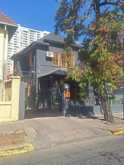 Casa Con Patente Comercial Barrio Italia
