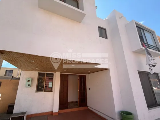 Se Vende Casa En Condominio Bordemar Ii, Antofagasta
