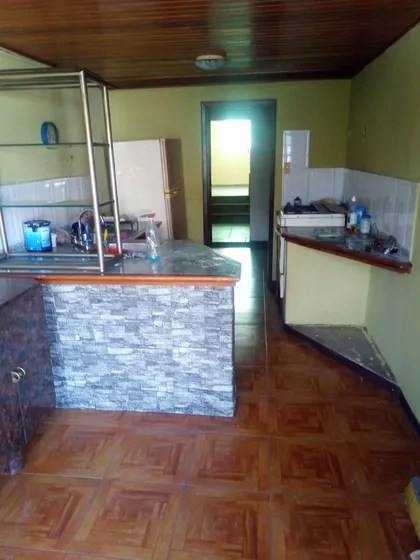 Hermoso Anexo En Av Bolívar Las Acacias
