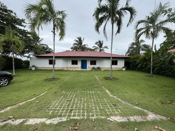 Remato Villa En La Estancia Golf La Romana Proyecto Exclusiv