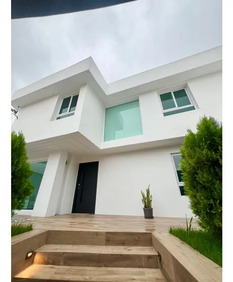 Se Vende Casa 780m² 4h+2s / 8b+2s / 4e Los Naranjos