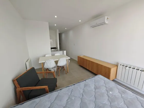 5 Entre 42 Y 43 La Plata -monoambiente Amoblado En Alquiler