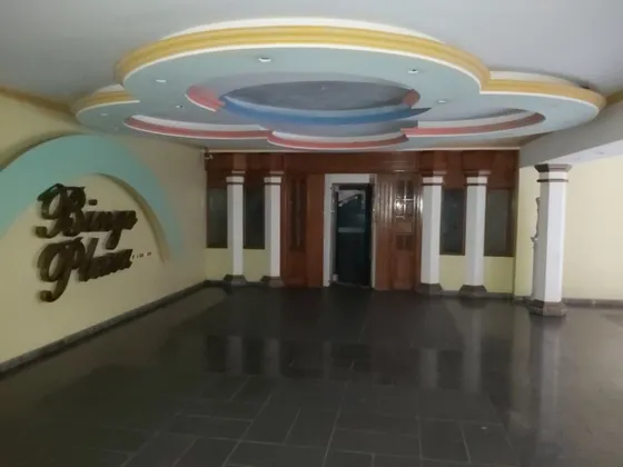 Alquiler De Local Comercial En El C.c Macaracuay Plaza 