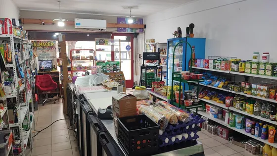 Fondo De Comercio En Venta -  Kiosco - 45mts2 - Berisso