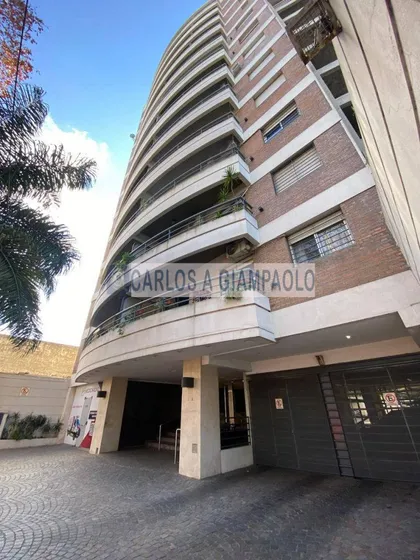 Departamento En Venta En Caseros