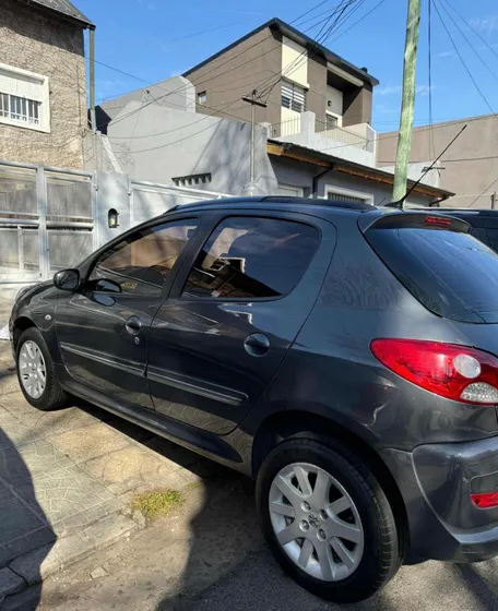 Peugeot 207 1.6 Feline 106cv
