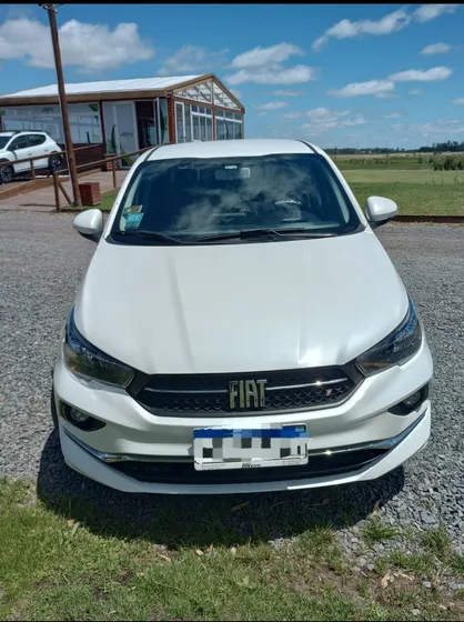 Fiat Cronos 1.8 16v Precision