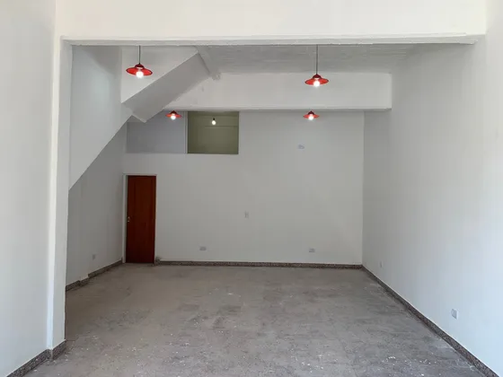 Local A Estrenar Av. Cristiania 3000