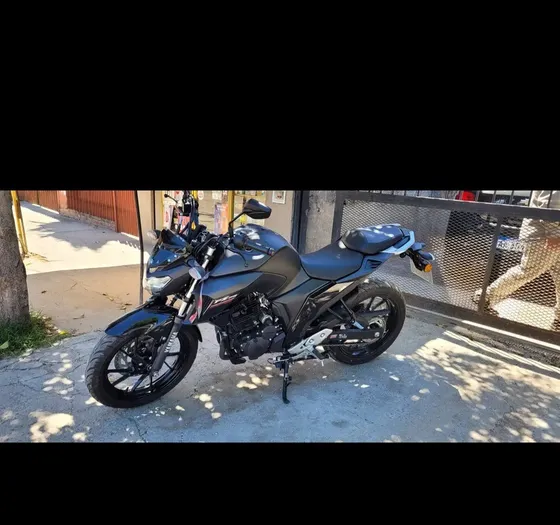 Yamaha Fz25 Modelo 2024 Con 200 Kilometros.. Casi Cero