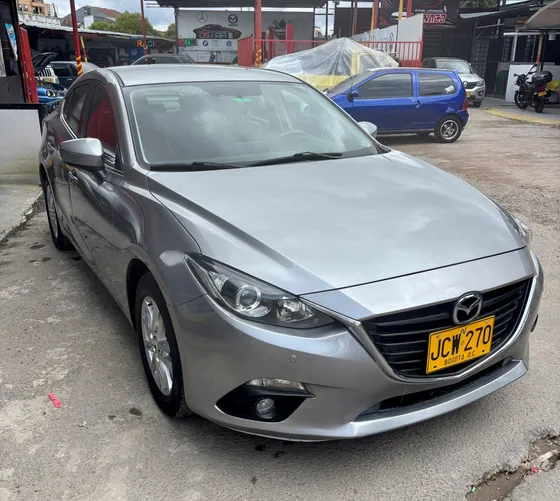 Mazda 3 2.0 Touring At
