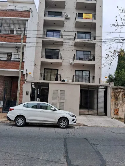 Departamento Semipiso 2 Ambientes C/balcon Y Cochera - Valentín Alsina, Lanús