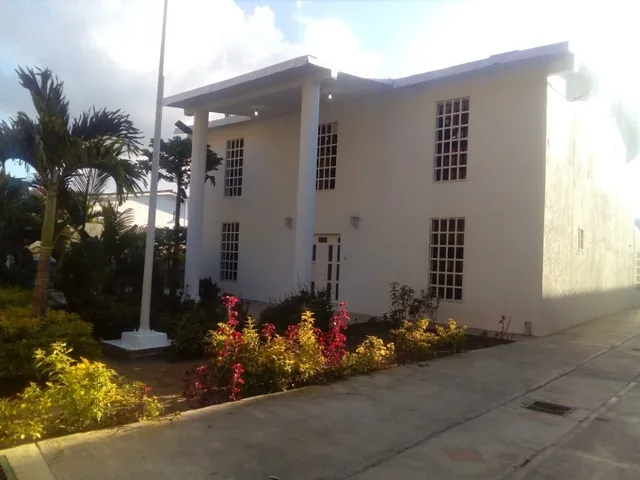 Best House Vende Hermosa Casa En Colinas De Carrizal