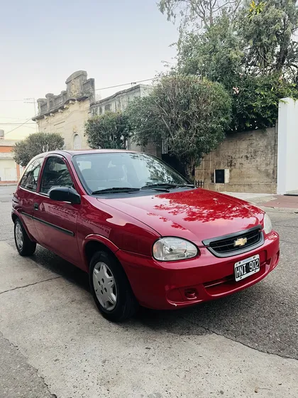 Chevrolet Corsa 1.6 Classic Super Pkele