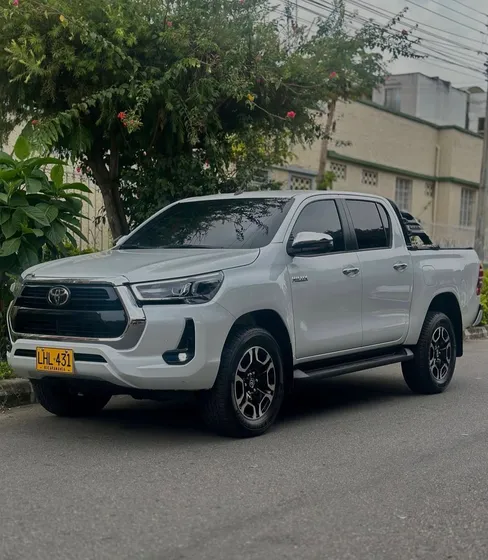 Toyota Hilux 2.8 Srx Diésel 4x4 Aut