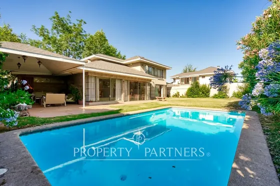 Venta De Gran Casa En Condominio, En El Corazón De...