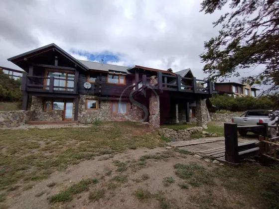 Casa  En Venta En Las Pendientes, San Martin De Los Andes, Patagonia