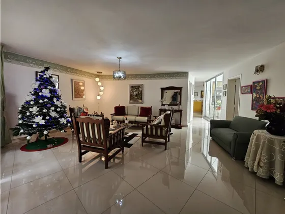 Casa Lote En Venta - Laureles El Nogal