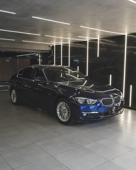 Bmw 320i Luxury Line