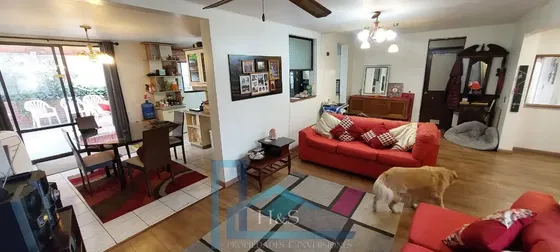 Venta Casa Peñalolén 4d-2b. Regularizada.