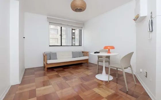 Inversión Ideal En Centro Histórico De Santiago: Estudio De